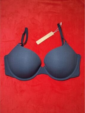 Skims Fits Everybody Push Up Demi Bra Color ONYX Size 32DD